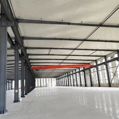 Çelik yapı fabrikasının inşası