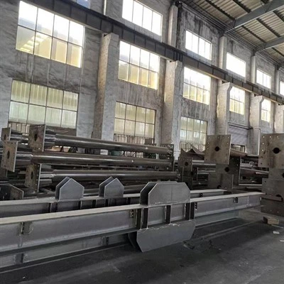 Üçlü açık çelik yapı atölyesi